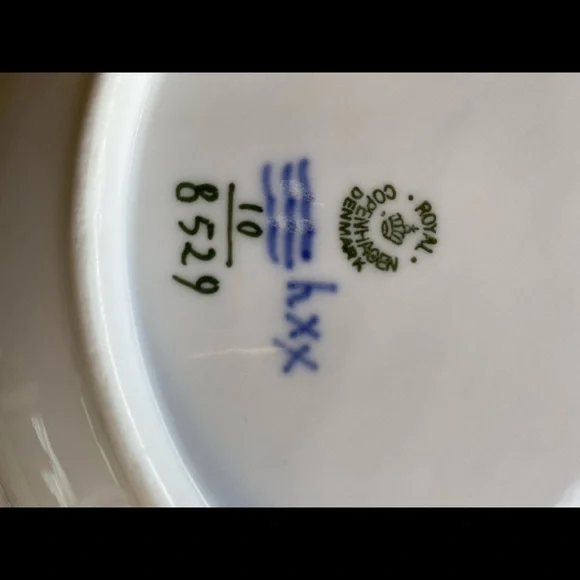 SOLD!!!   Copenhagen Flower Bowl - Picture 7 of 7